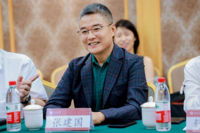 京剧表演艺术家,国家京剧院演员张建国:借助直播"线上 线下"传播戏曲